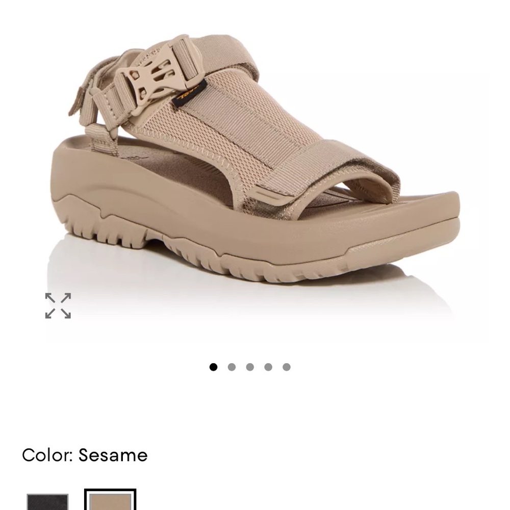 Teva Women's HURRICANE AMPSOL VOLT Sandal in Sesame Tan